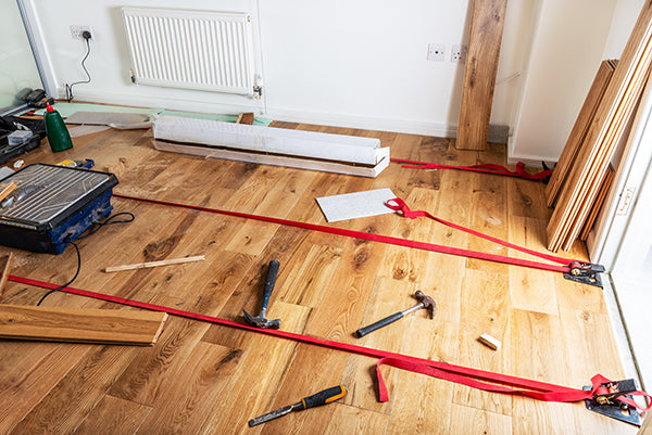 Comment préparer son plancher avant l'installation d'un revêtement ?